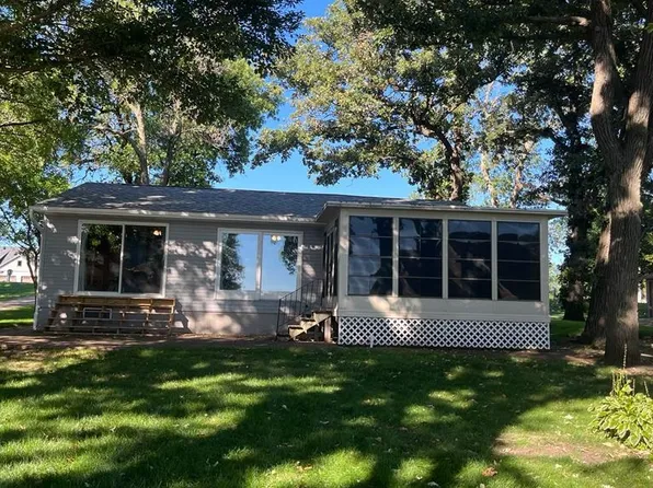13676 240th Ave, Orleans, IA 51360