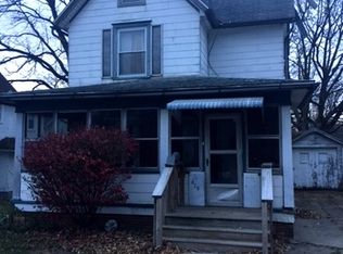 619 Crawford Ave, Dixon, IL 61021