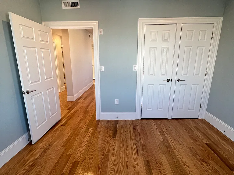 75 Winchester St #3 — Photo 10