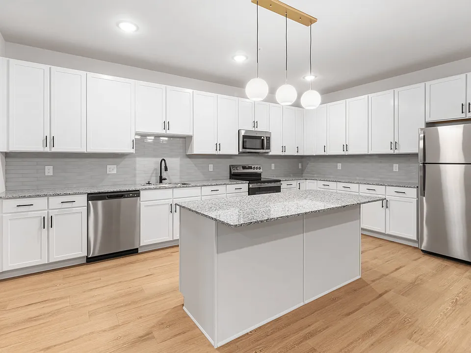 Altura Apartments