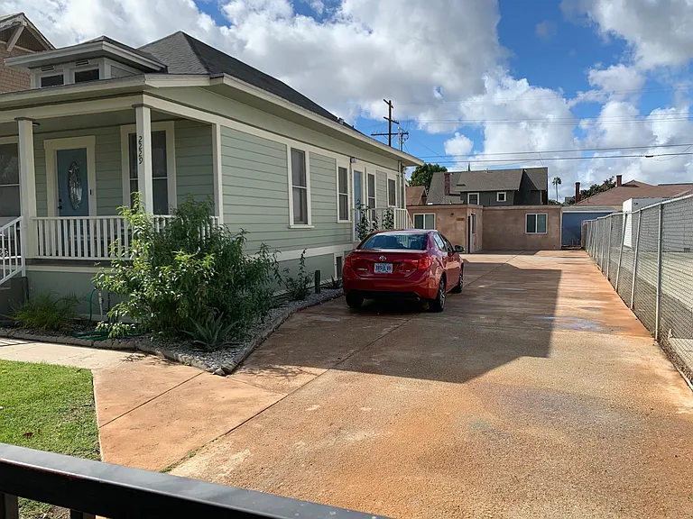 2229 S Catalina St — Photo 16