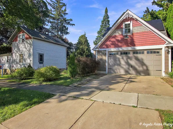 203 N Plum Grove Rd, Palatine, IL 60067