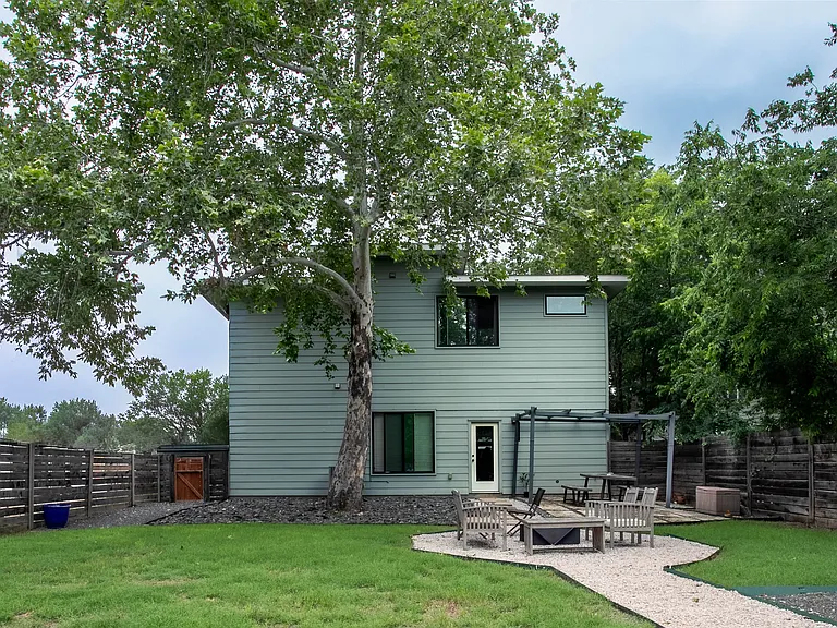 4405 Banister Ln — Photo 7