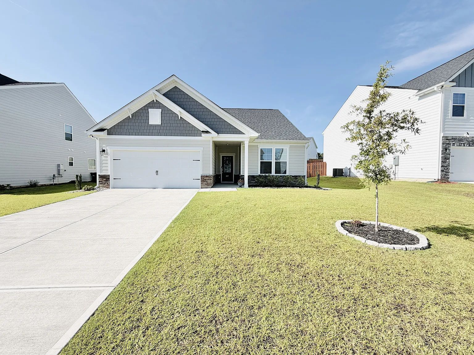 667 Honeydew Drive - 1 — Photo 1