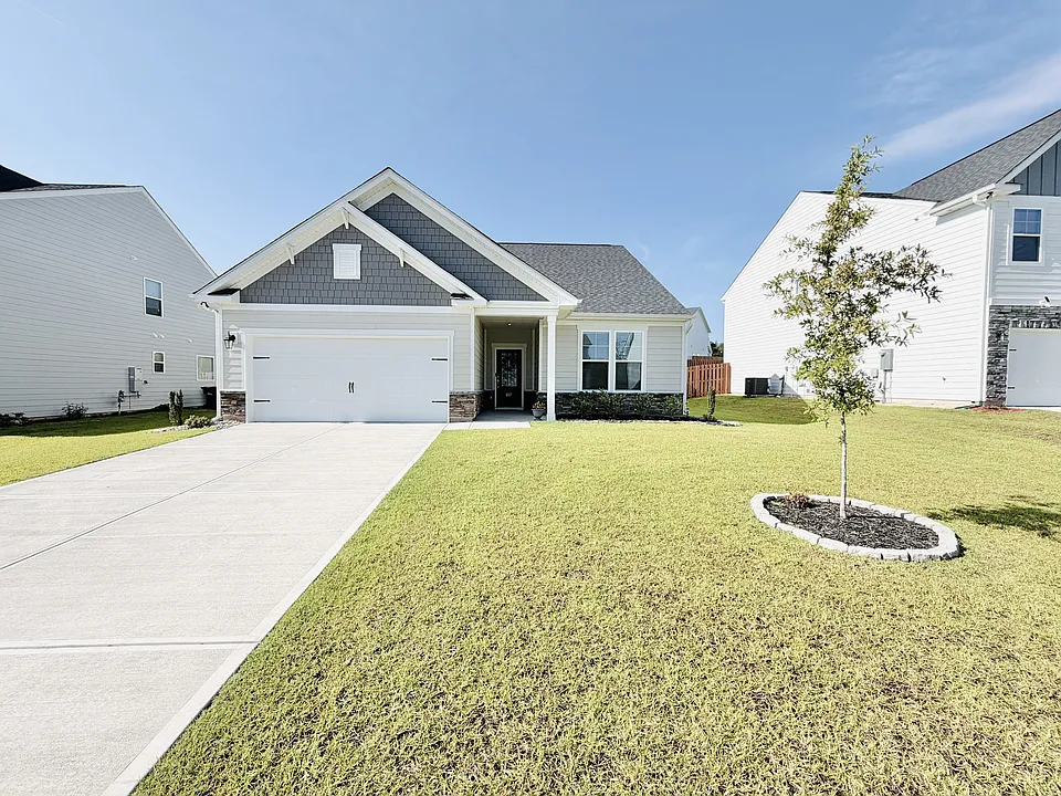667 Honeydew Dr