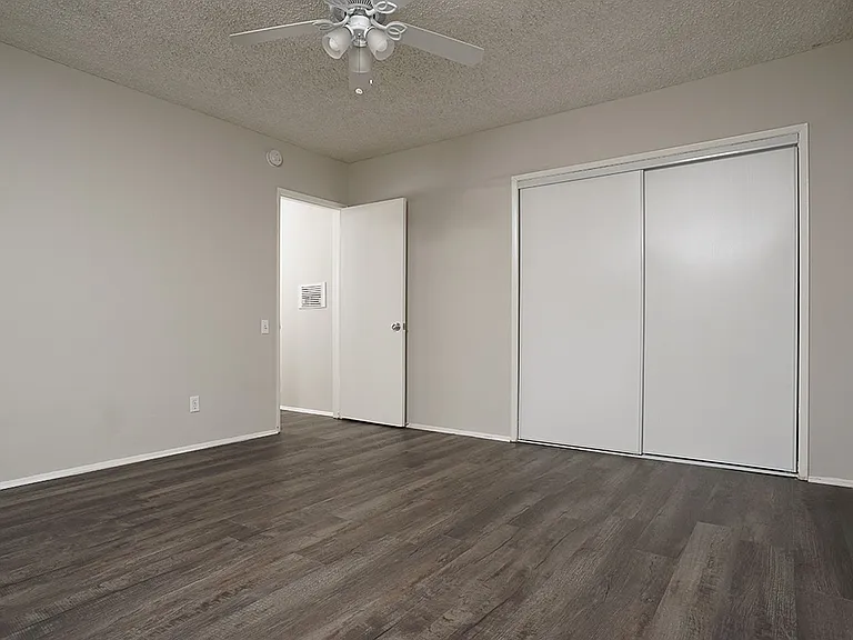 132 N Sinclair Ave — Photo 13