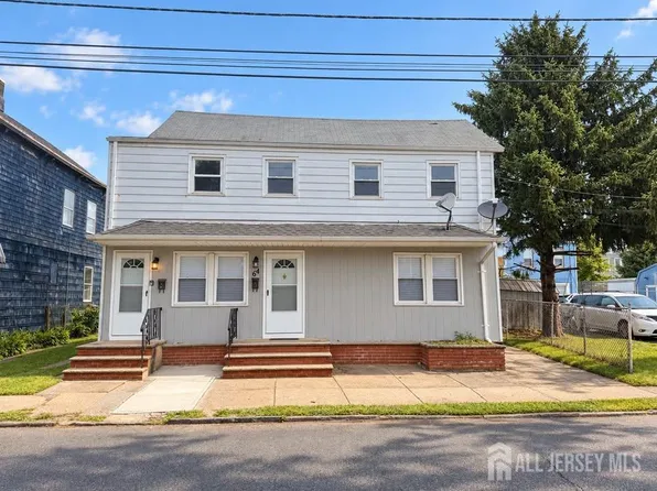 64 2nd St, Woodbridge, NJ 07095