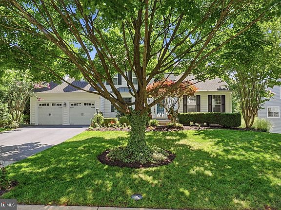 3rd image of 21598 Goodwin Ct