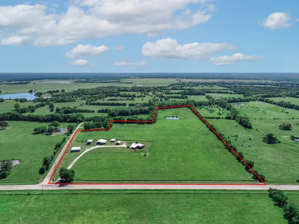 3266 Farm Road 1159, Clarksville, TX 75426