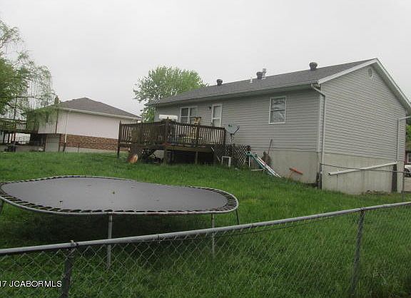 2nd image of 105 Sunset Dr
