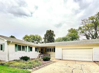 846 Eastgate Dr, Vermillion, SD 57069