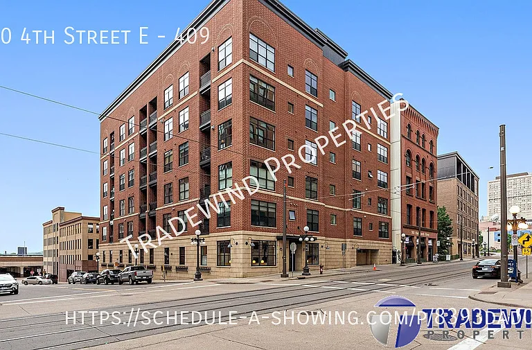 270 4th St E #409 — Photo 1