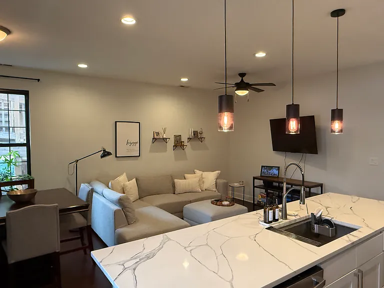 2440 W Iowa St #2 — Photo 11