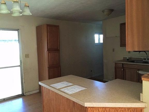 5th image of 1458 Seneca Dr