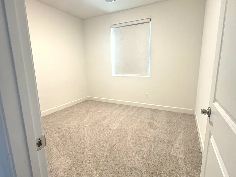 2121 Evening Star Cir — Photo 17