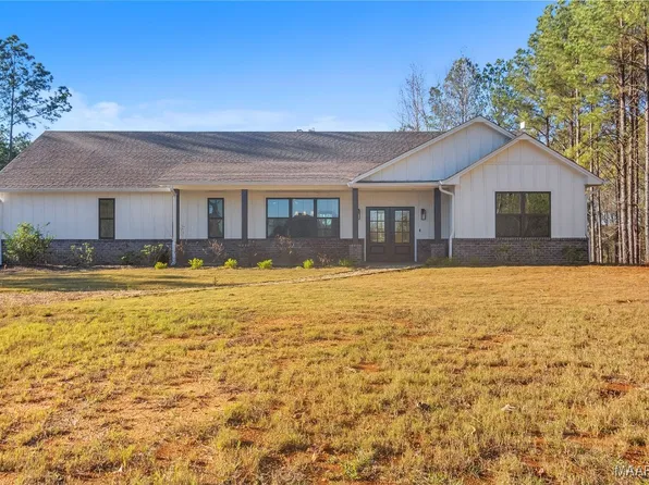 1020 Chesson Hill Dr, Fitzpatrick, AL 36029