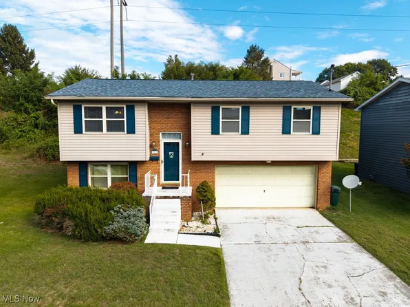 911 20th St, Vienna, WV 26105