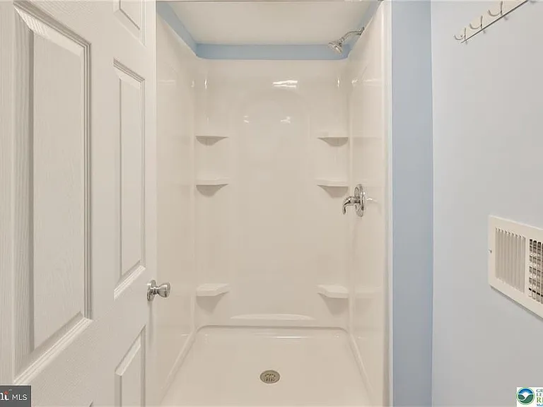 1861 E Emmaus Ave — Photo 36
