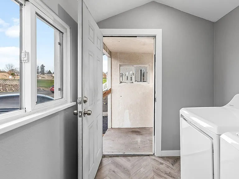 506 Southway Dr — Photo 22