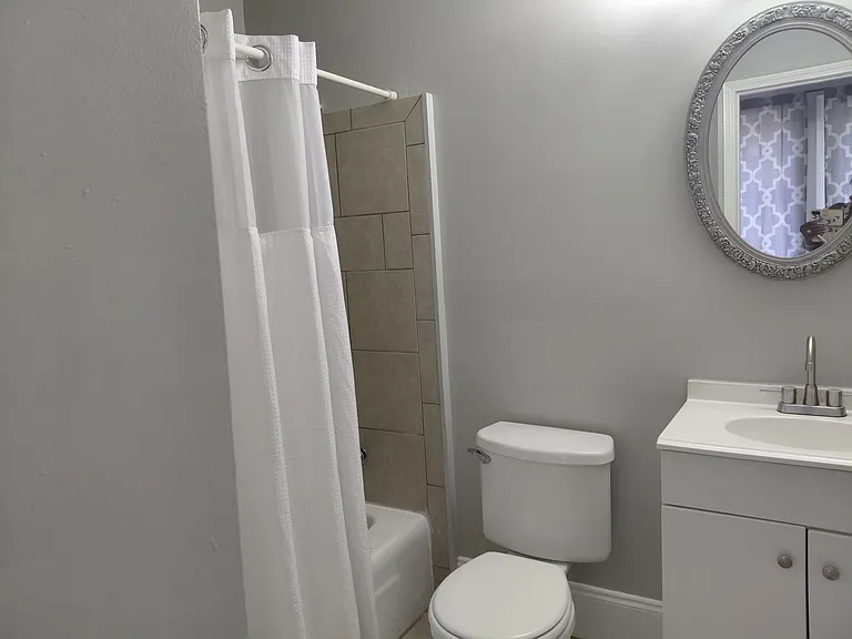 4483 Riverwood Cir — Photo 16