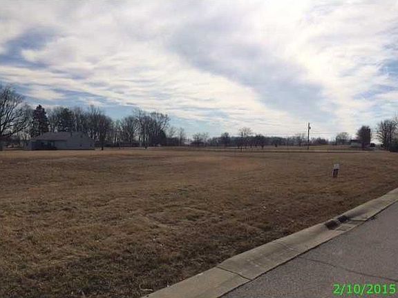 2nd image of 63 Brianne Ln