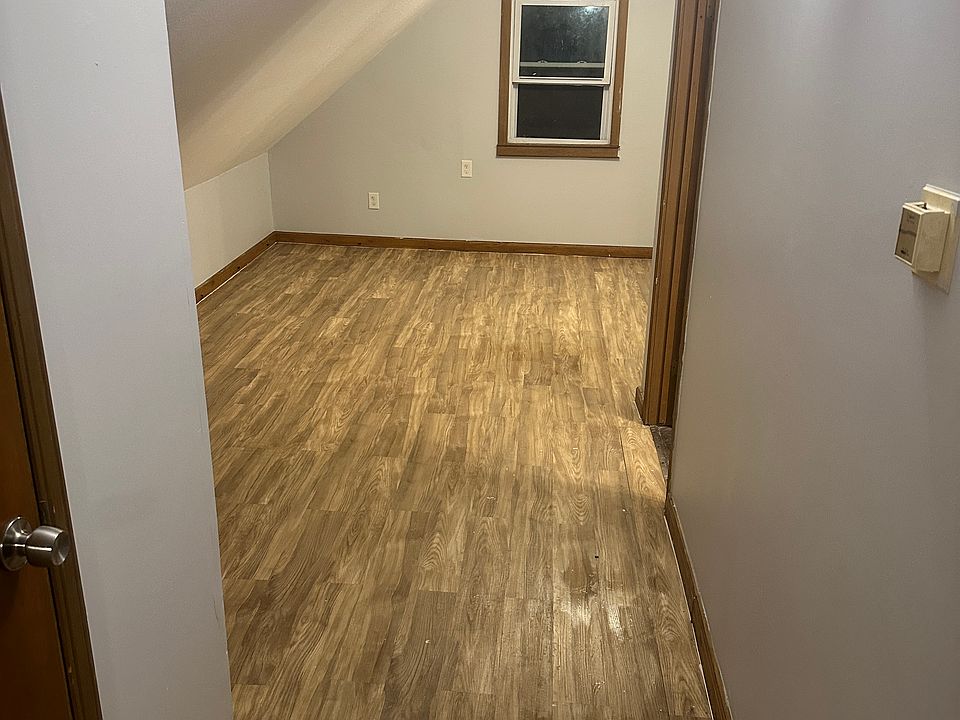 Room 1 with bathroom