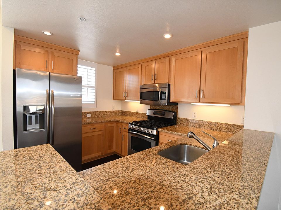 1st image of 401 Crescent Ct #1-4408
