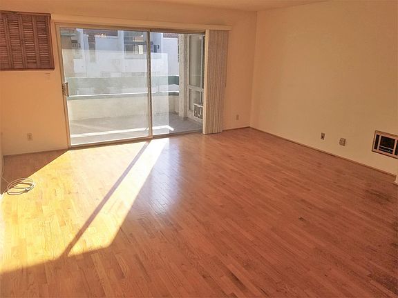 4th image of 360 S Euclid Ave Unit 334