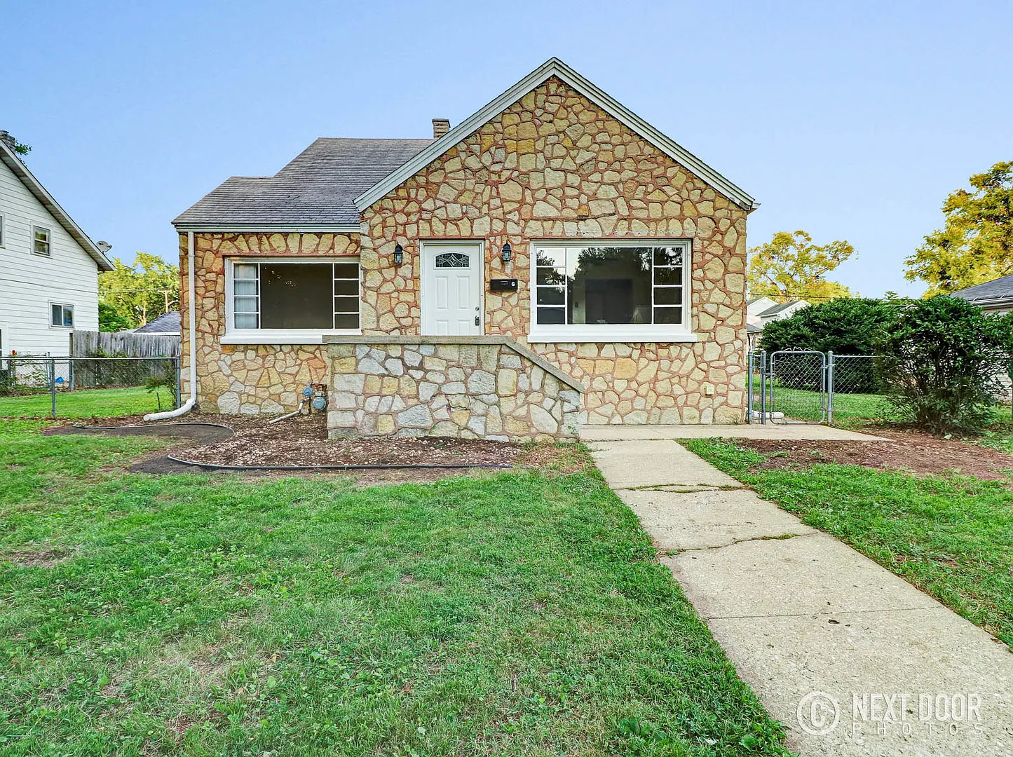 304 White Ave photo 1