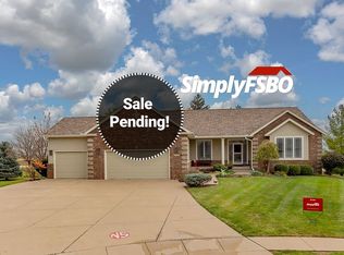 1225 W Scott Ct, Eldridge, IA 52748