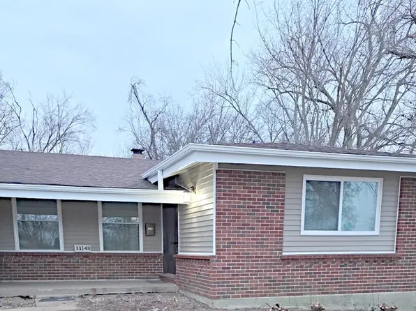11148 Linnell Dr, Saint Louis, MO 63136