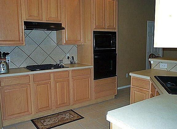 2nd image of 5821 Southmoor Ln