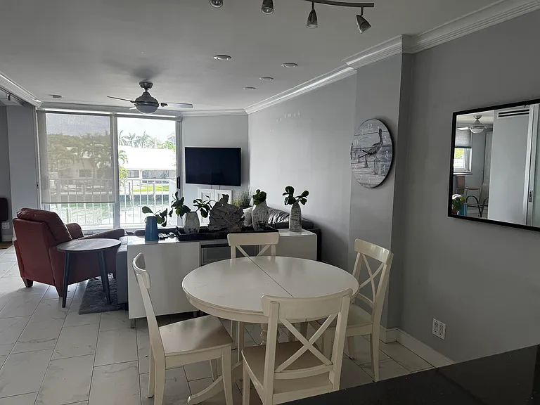 1777 SE 15th St #220 — Photo 4