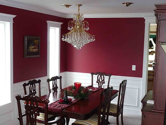 Formal dining room