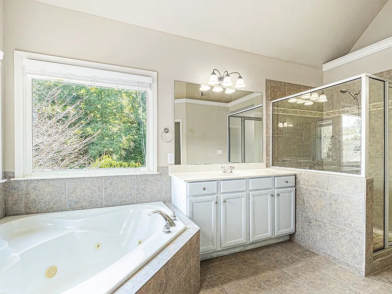 1638 Great Shoals Cir SW — Photo 14
