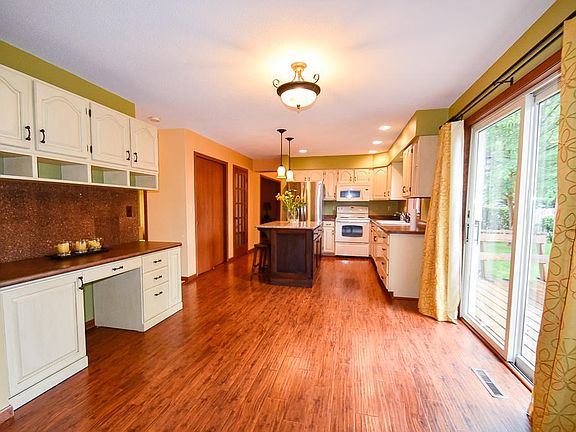 kitchen with eat in area