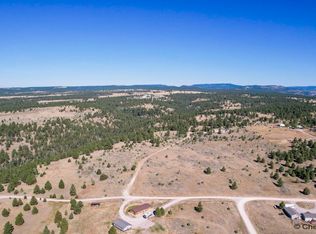 9 Sunset St, Newcastle, WY 82701