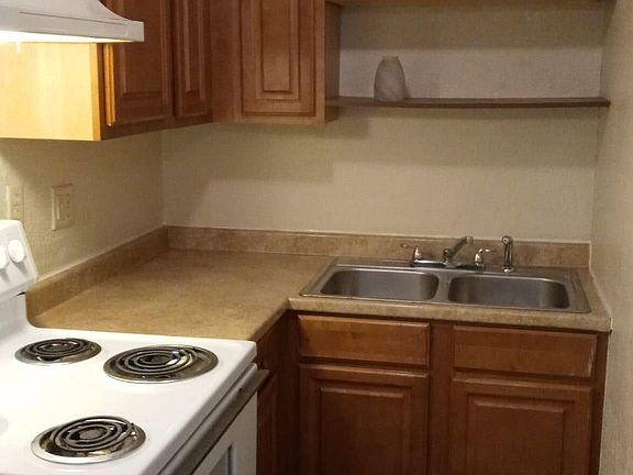 3rd image of 3719 Ohio Ave APT 24