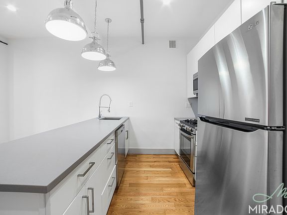 5th image of 347 Lorimer St #4BB