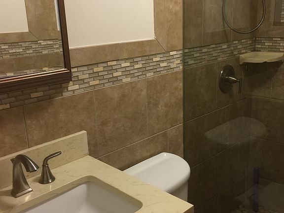 5th image of 5585 Imperia Ln