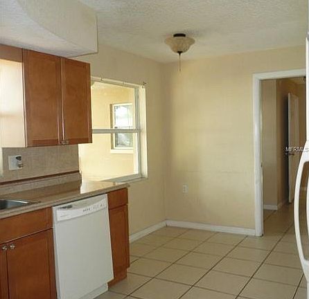 3rd image of 5506 Baroque Dr