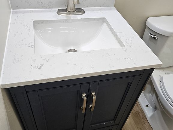 3rd image of 53 Neil St #8