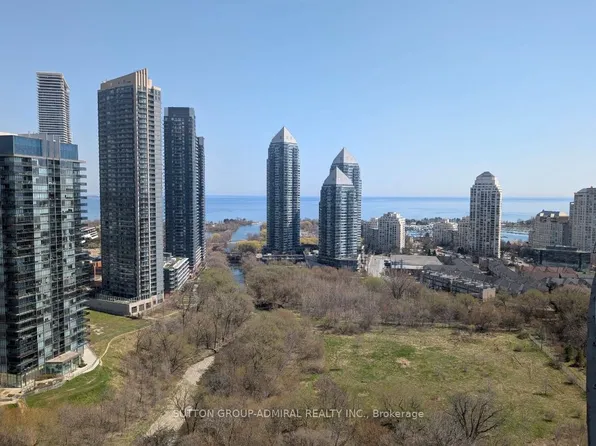 155 Legion Rd N #2513, Toronto, ON M8Y 0A7