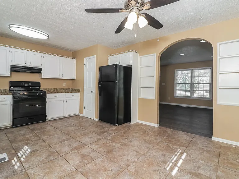 28 Doe Ln — Photo 10