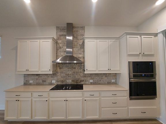 5th image of 401 Verbena Dr