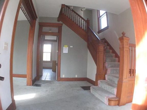 2nd image of 4227 Leonard Ave