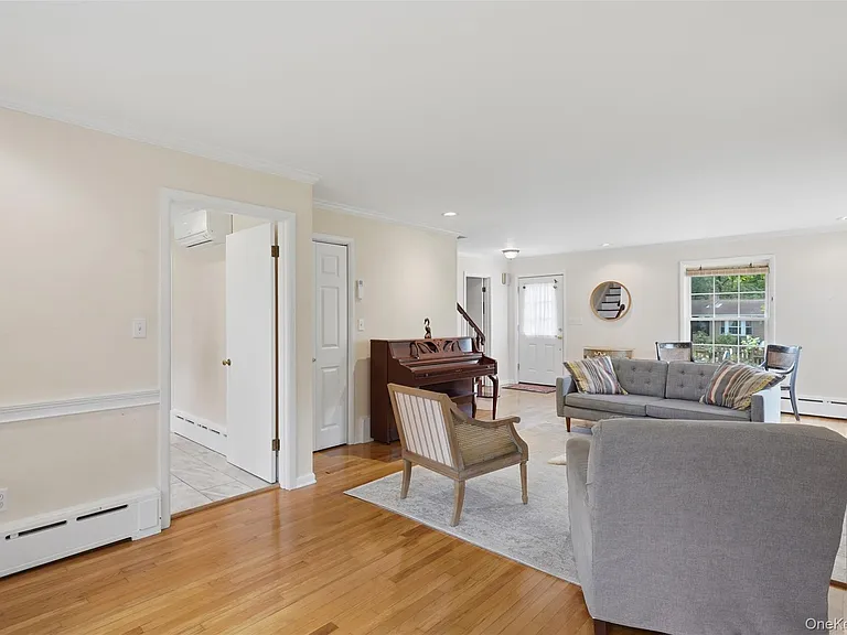 7 Lookout Ave — Photo 7
