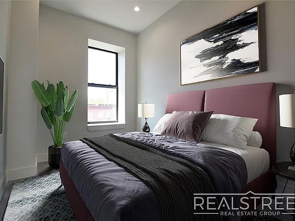 3rd image of 697 De Kalb Ave #4R