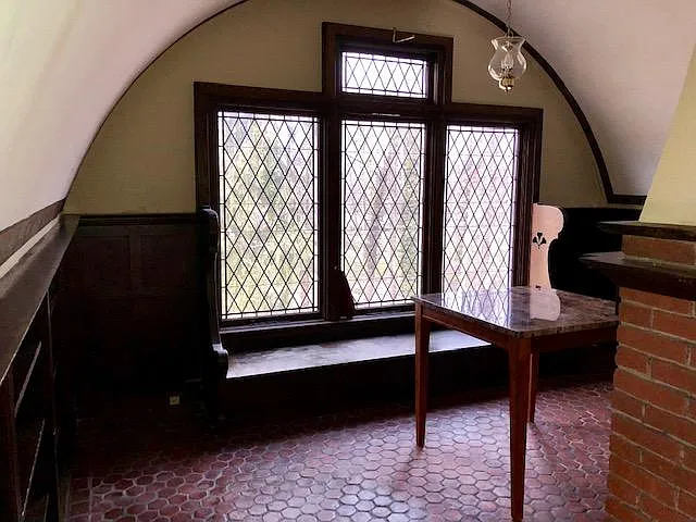 1 bed, 1800 sqft, $1,600 — Photo 4