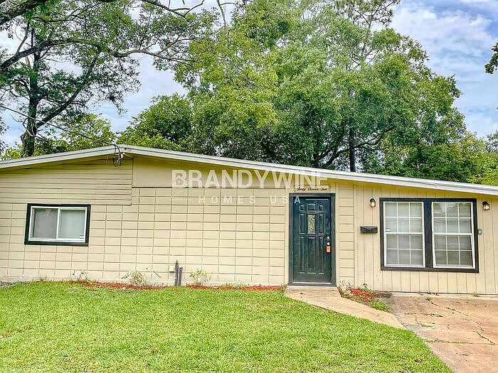 1st image of 4710 Solandra Cir W